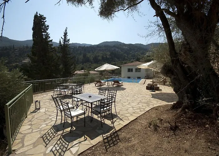Lefkas Petra