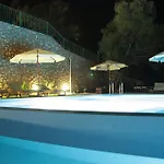 Lefkas Petra בית הארחה 3*