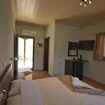 Lefkas Petra
